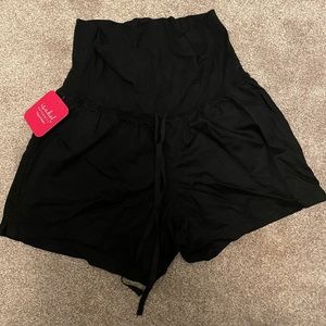 Maternity shorts